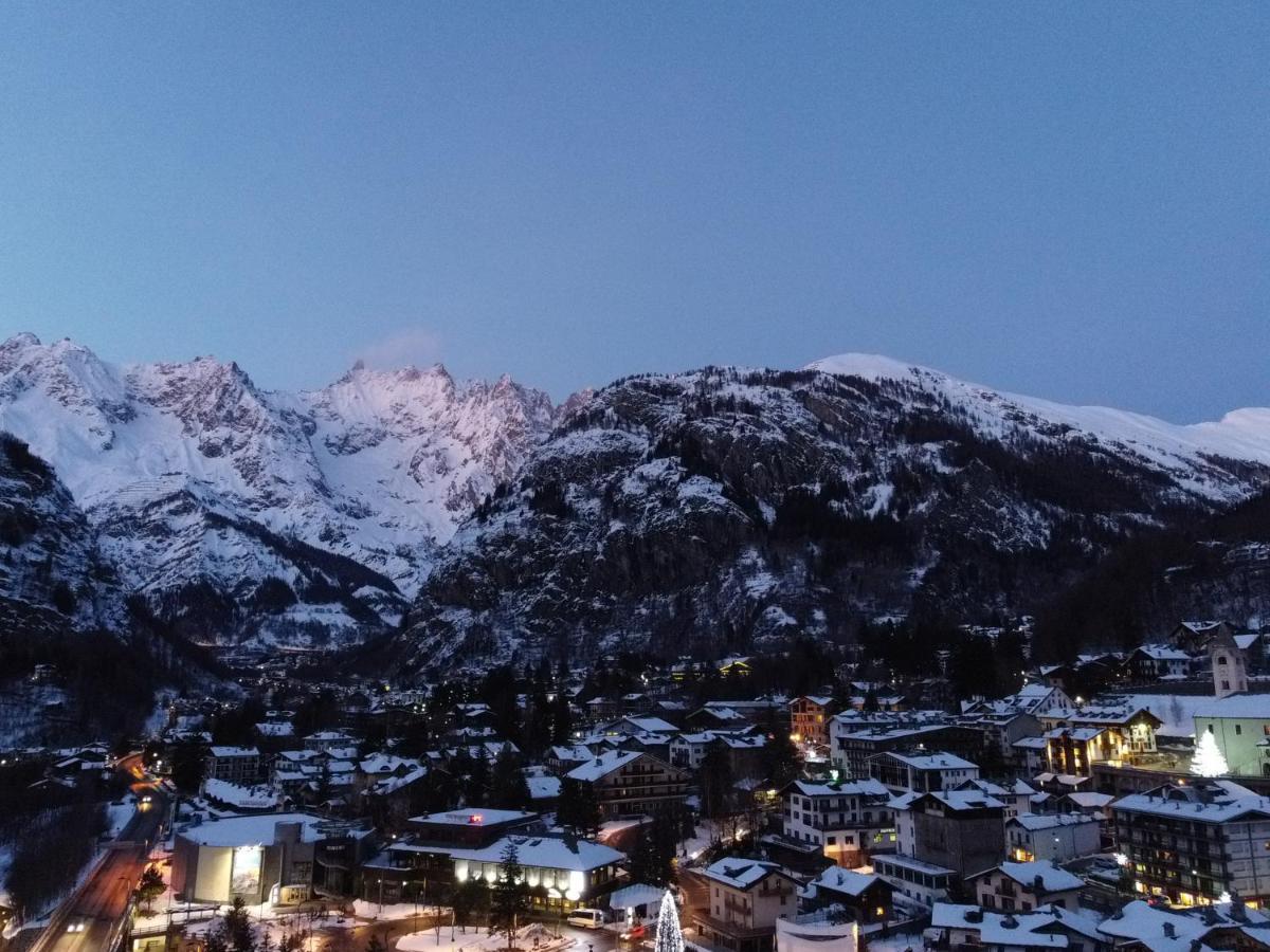 Hotel Walser Courmayeur Buitenkant foto